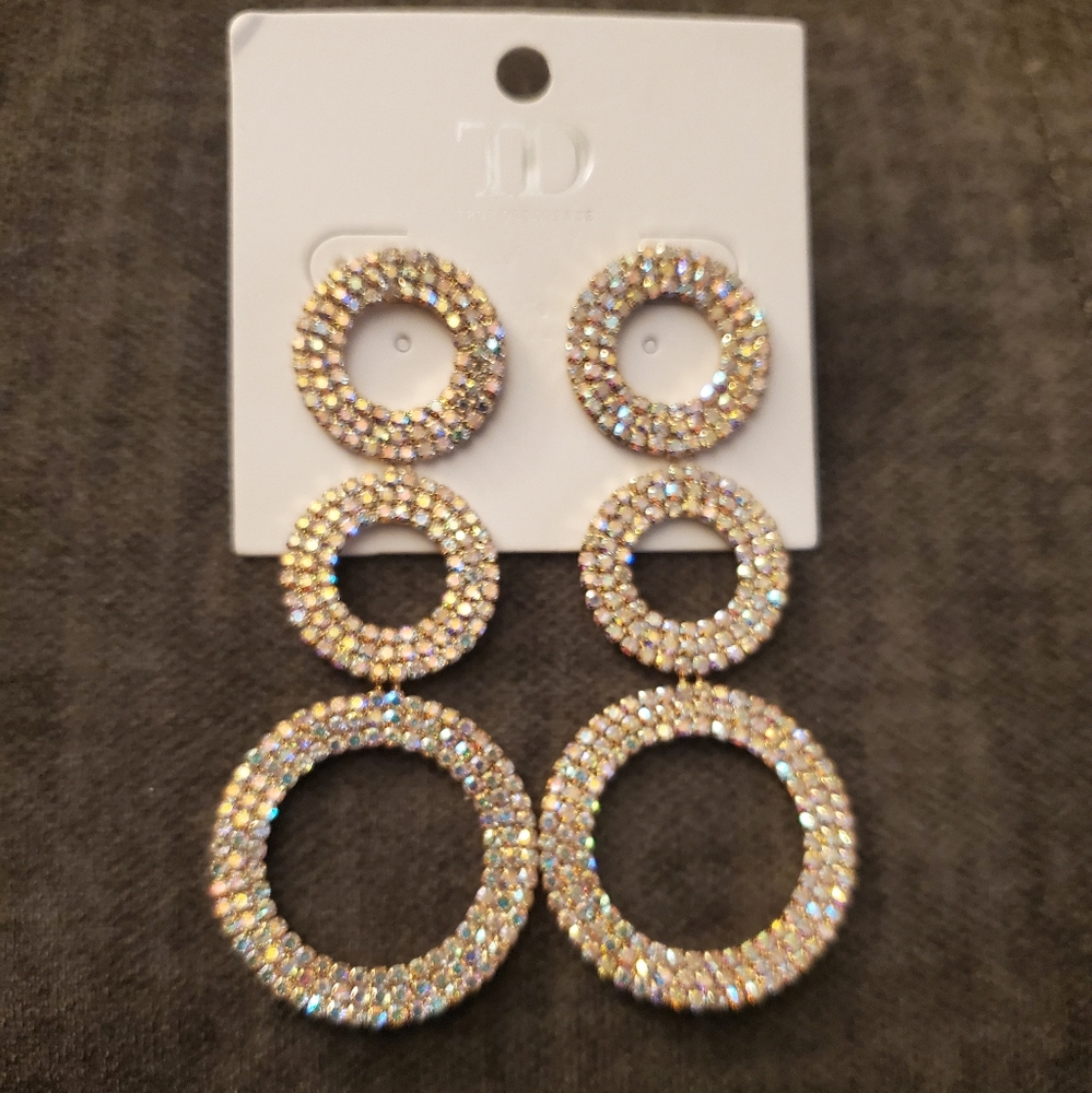 Gorgeous True Decadence (TD) Triple Circle Gold & Iridescent Bling Earrings NWT